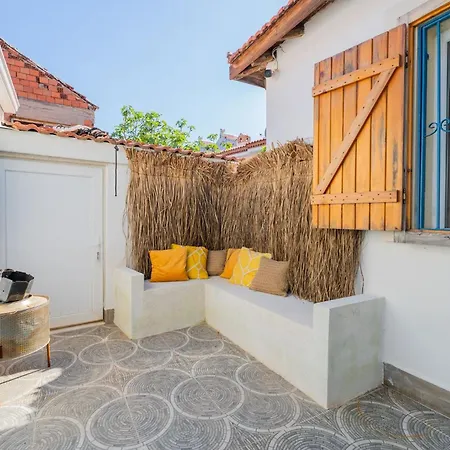 Nar Alacati Çeşme